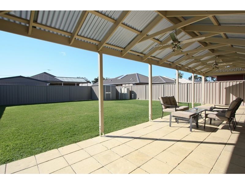 15 Eaton Avenue, Kilburn SA 5084