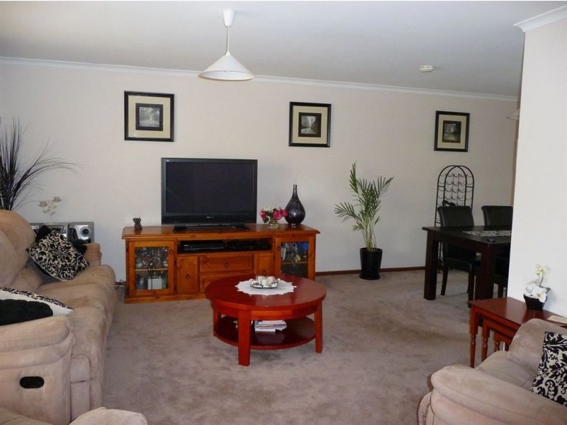 10 Amethyst Crescent, Hope Valley SA 5090