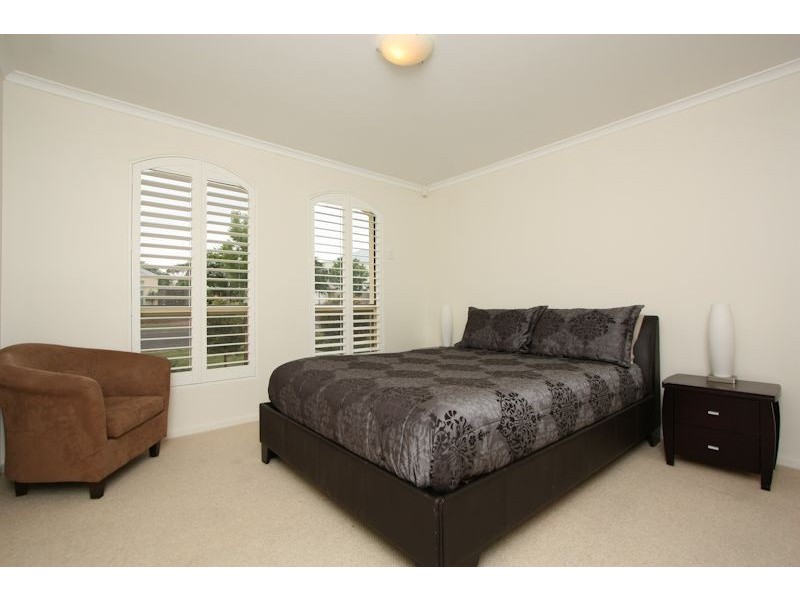 24 Dovecote Street, Oakden SA 5086