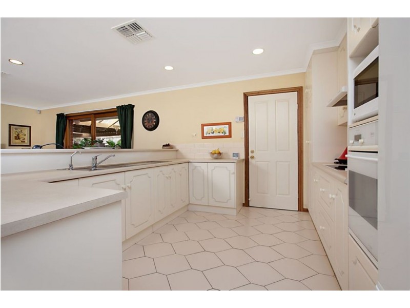 7 Greys Court, Oakden SA 5086