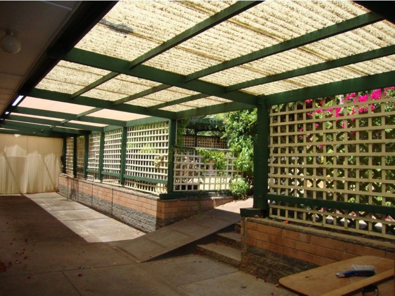 33 Far View Crescent, Ridgehaven SA 5097