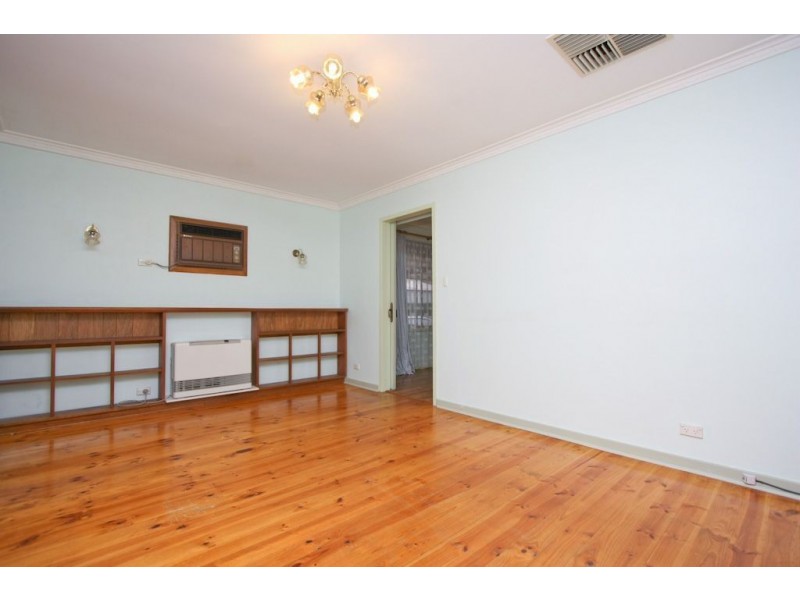 10 Leichardt Avenue, Ingle Farm SA 5098