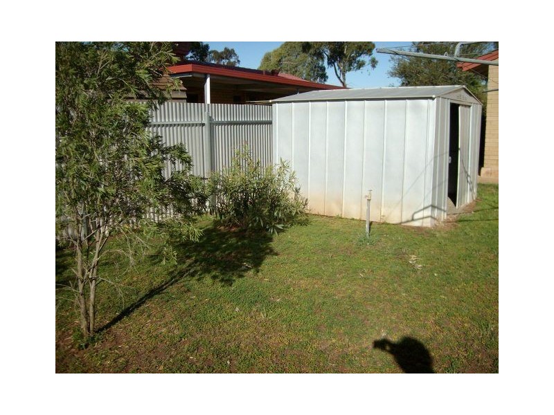 3 ALAWOONA ROAD, Munno Para SA 5115