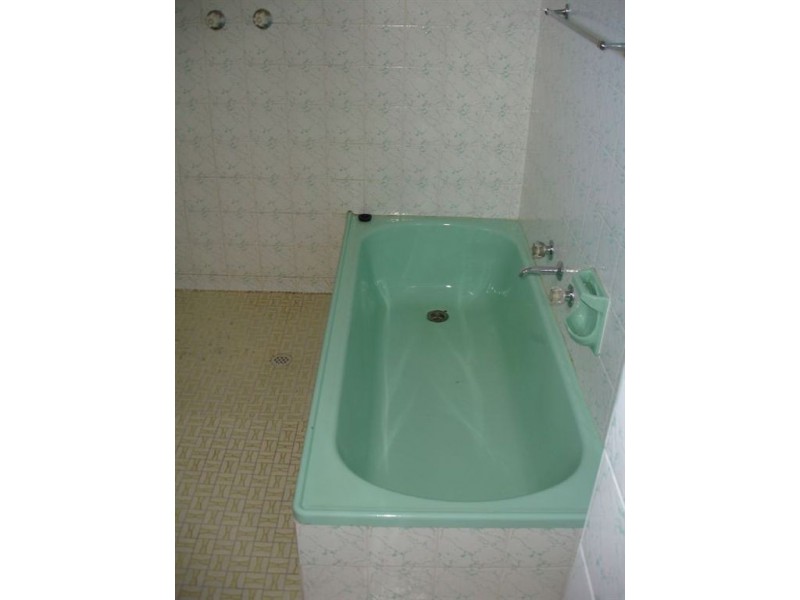 79 Eyre Crescent, Valley View SA 5093