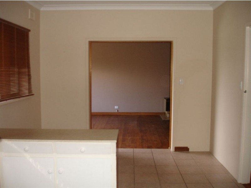 79 Eyre Crescent, Valley View SA 5093