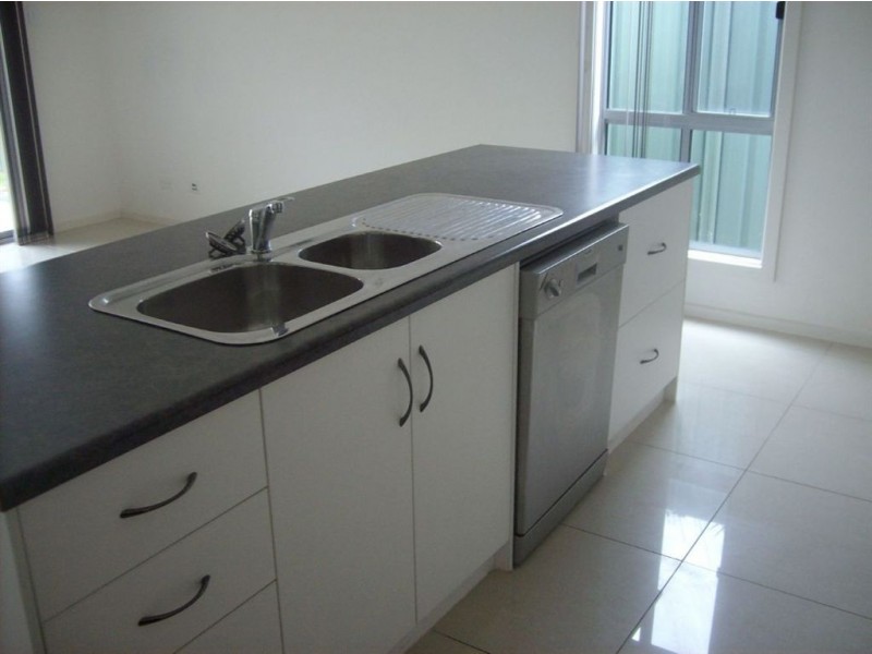 20 Cathedral Circuit, Mawson Lakes SA 5095