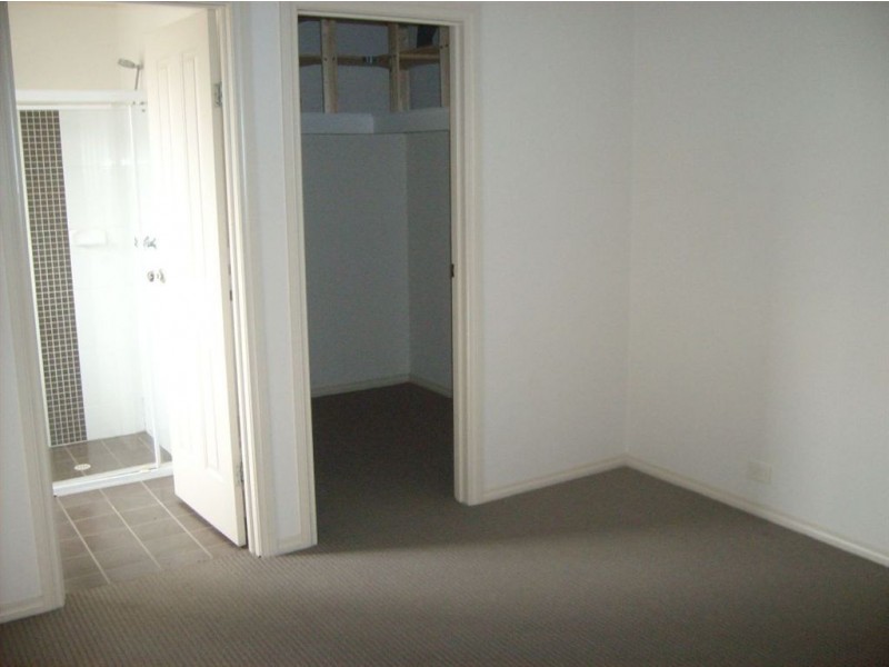 6 Lincoln Place, Mawson Lakes SA 5095