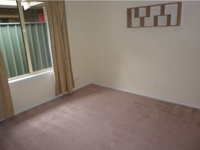 17 Holmeswood Court, Para Hills West SA 5096