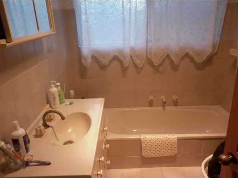 1 Grove Street, Modbury SA 5092