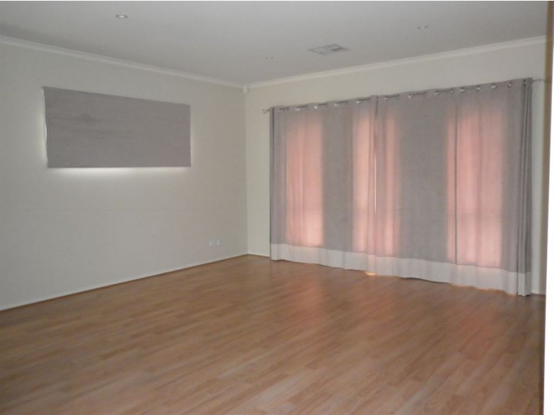 1a Pauls Drive, Valley View SA 5093
