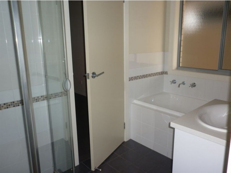 1a Pauls Drive, Valley View SA 5093