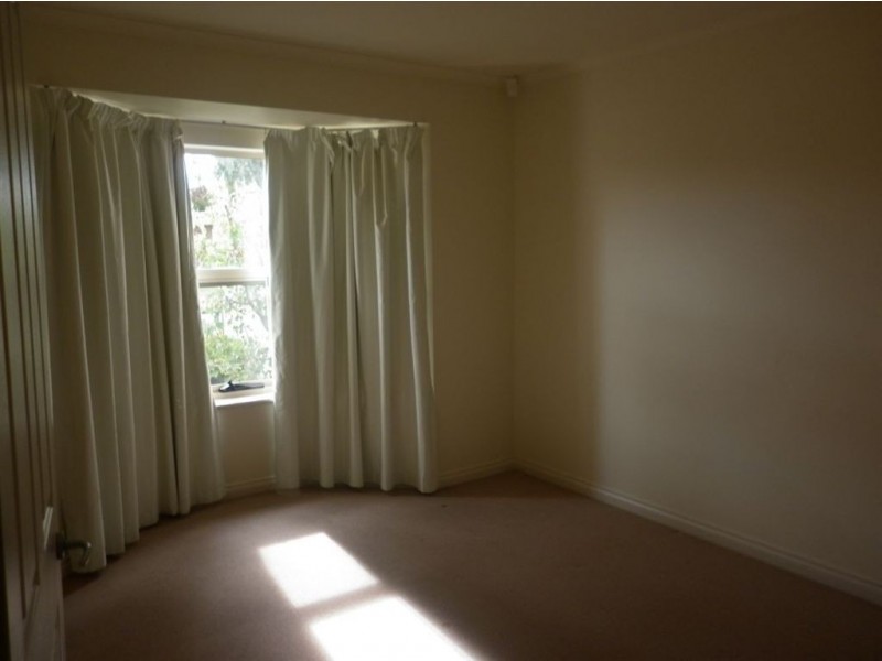 31 Douglas Avenue, Hillcrest SA 5086