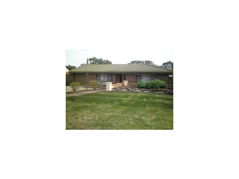 4 Zinfandel Avenue, Wynn Vale SA 5127