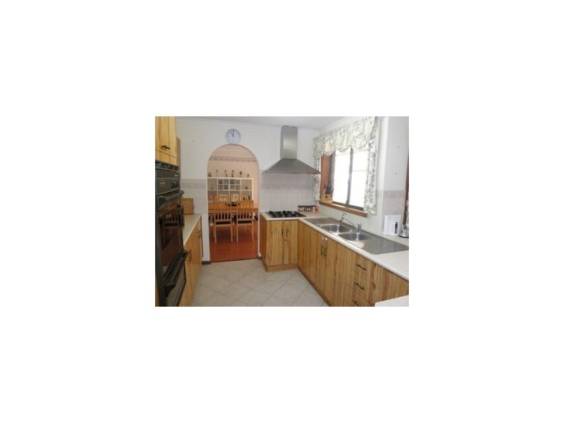 4 Zinfandel Avenue, Wynn Vale SA 5127