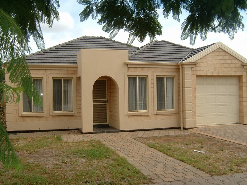 3 McQuarie Avenue, Hillcrest SA 5086