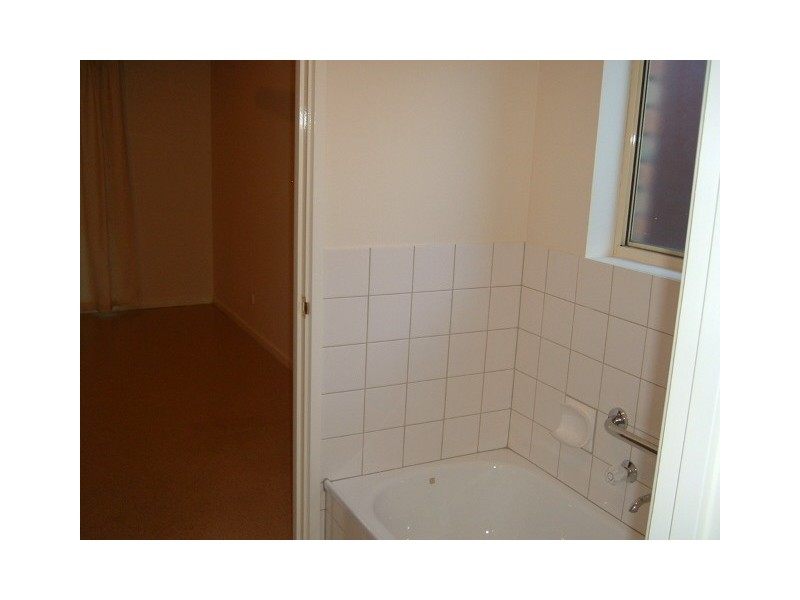 4 Annesley Street, Oakden SA 5086