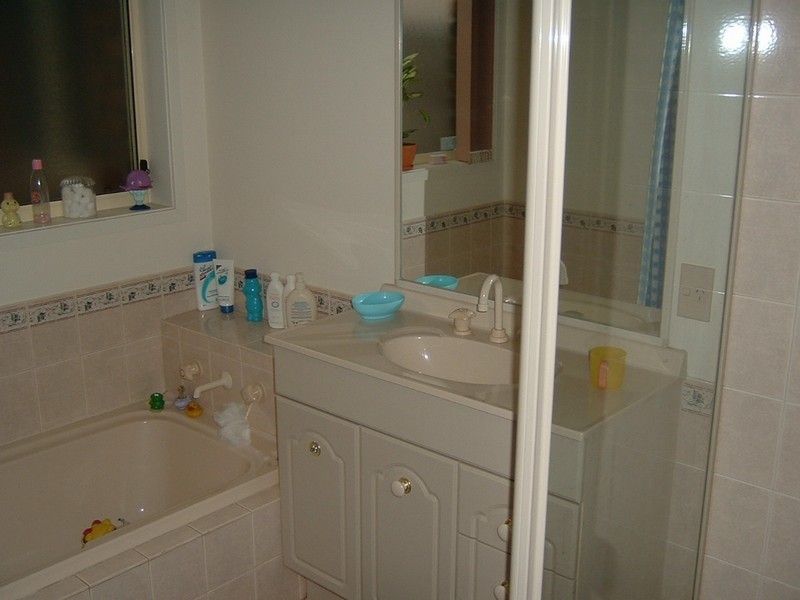 17 Hanbury Court, Oakden SA 5086