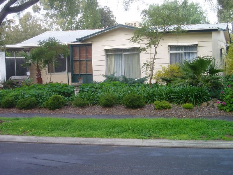 9 Delhi Ave, Hillcrest SA 5086