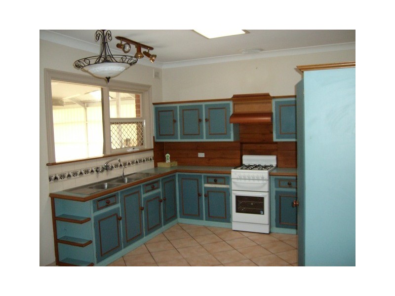 8 Stuart Street, Dernancourt SA 5075