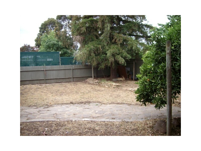 8 Stuart Street, Dernancourt SA 5075