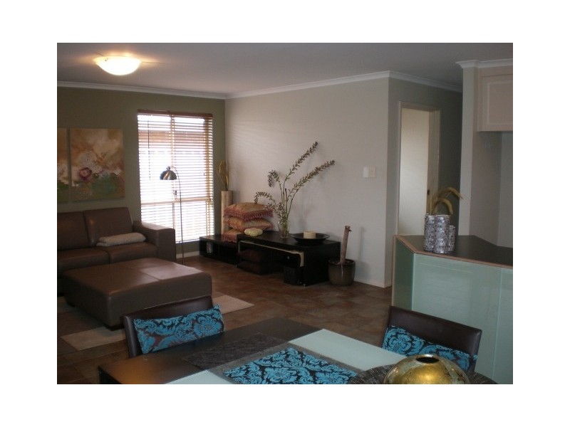 6 Buckingham Street, Oakden SA 5086