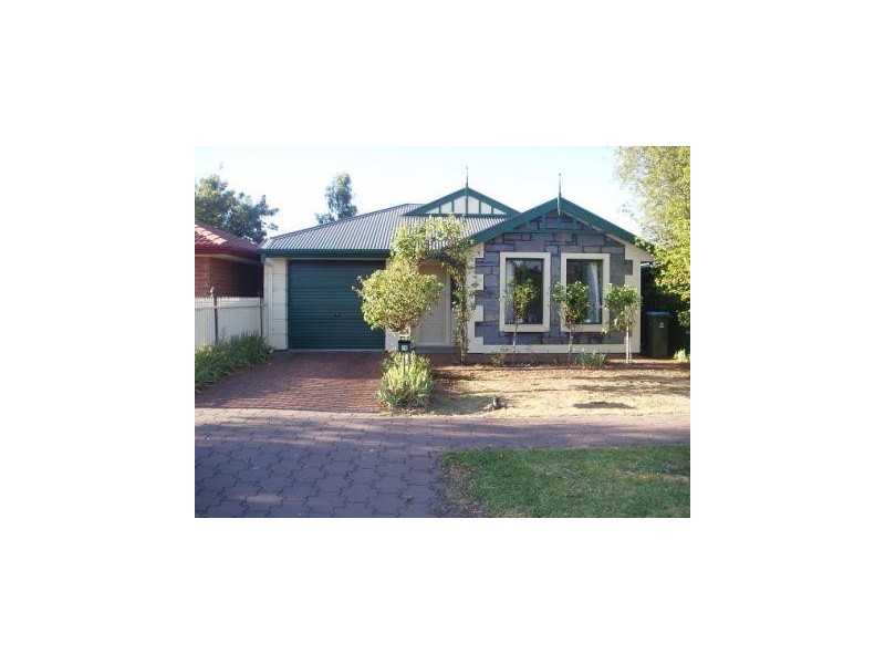 16 Grenville Ave, Hillcrest SA 5086