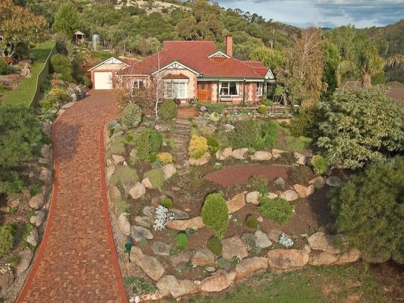 4 COACHHOUSE DRIVE, Magill SA 5072