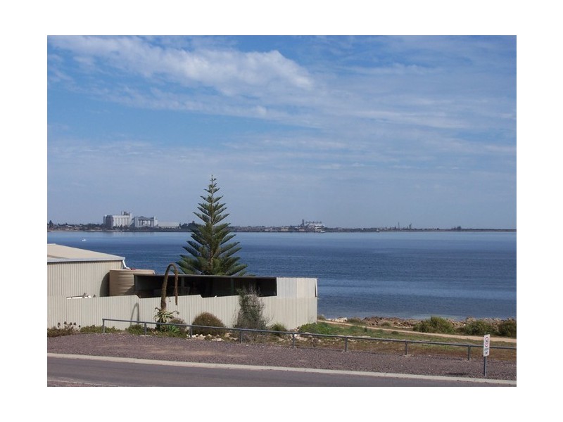 20 Rose Avenue Riley Village, Wallaroo SA 5556