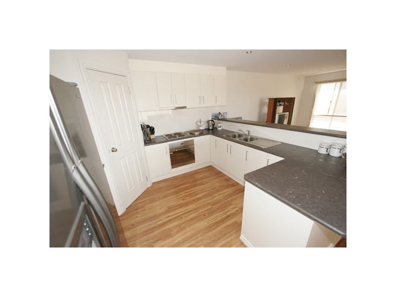 13 Hazel Street, Moonta Bay SA 5558