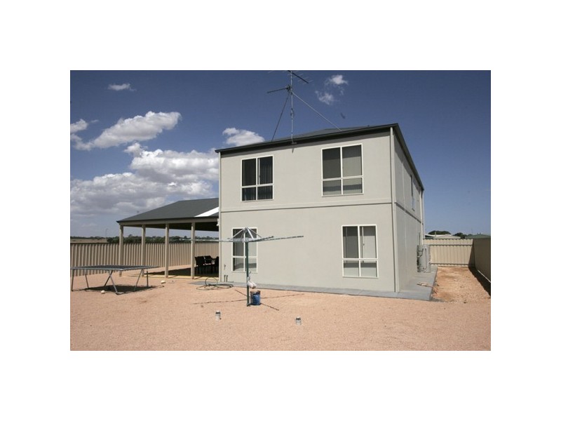 13 Hazel Street, Moonta Bay SA 5558