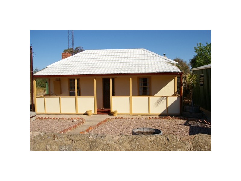 24 Kadina Road, North Yelta SA 5558