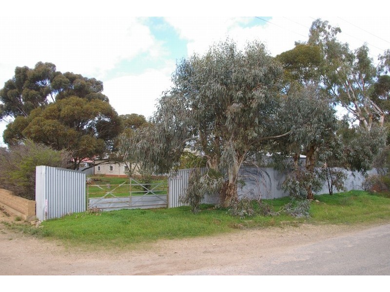 26 First Street, Moonta SA 5558