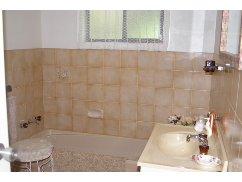 89 Caroline Street, Moonta SA 5558