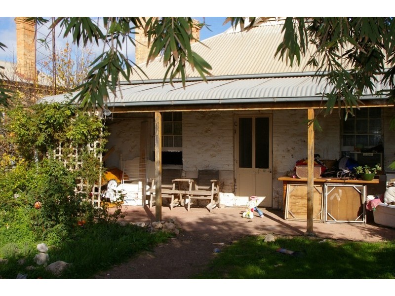 3 Burnside Terrace, Moonta Mines SA 5558
