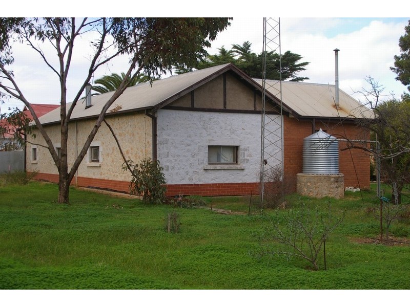 24 First Street, Moonta SA 5558