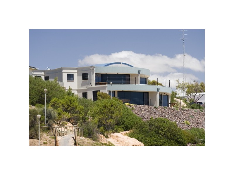 2 Hughes Avenue, Moonta Bay SA 5558