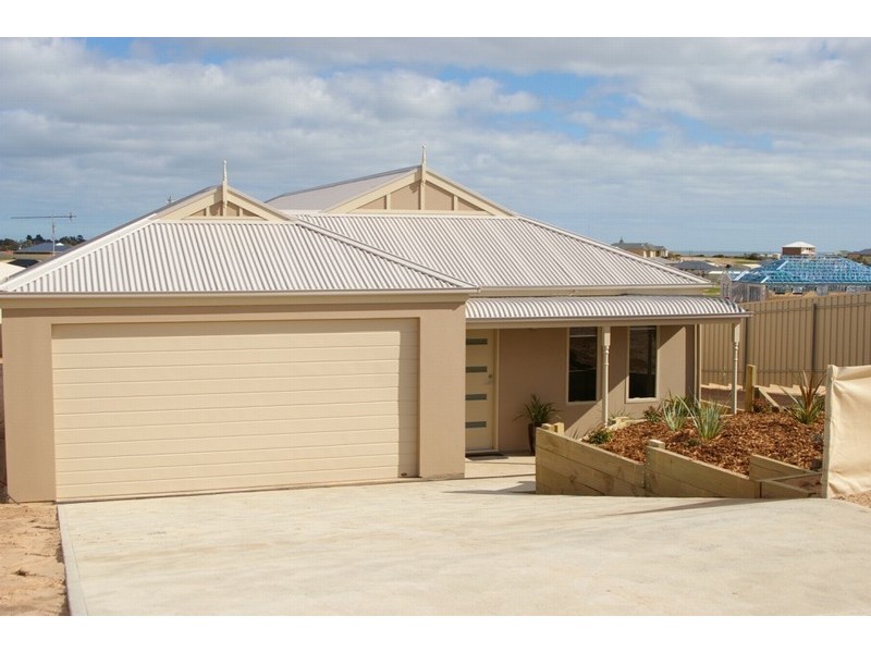 7 Keen Street, Moonta Bay SA 5558