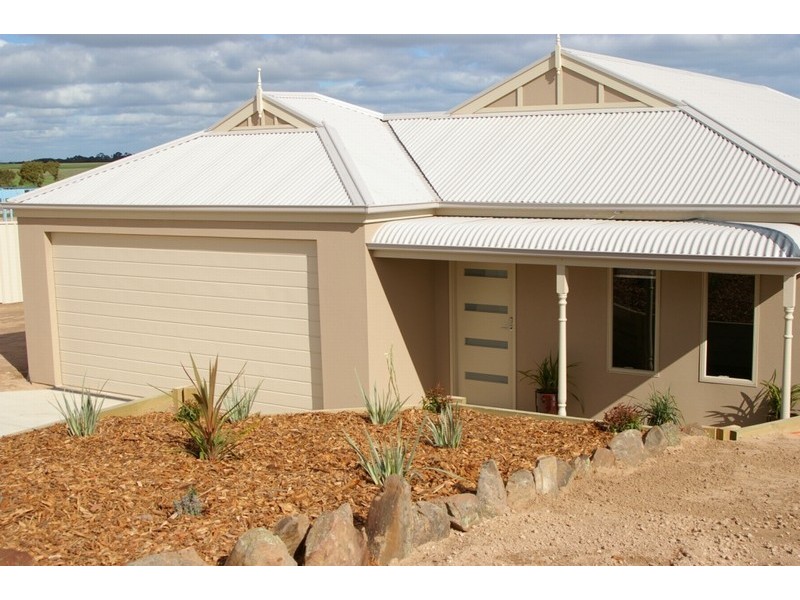 7 Keen Street, Moonta Bay SA 5558