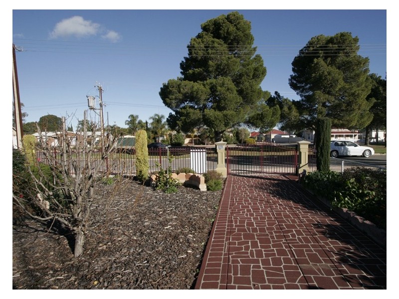 57 Doswell Terrace (In the Crescent), Kadina SA 5554