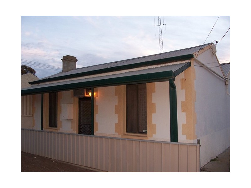 10 Stirling Street, Wallaroo SA 5556