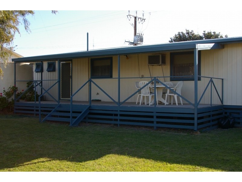 20 Trelawney Street, Moonta Bay SA 5558
