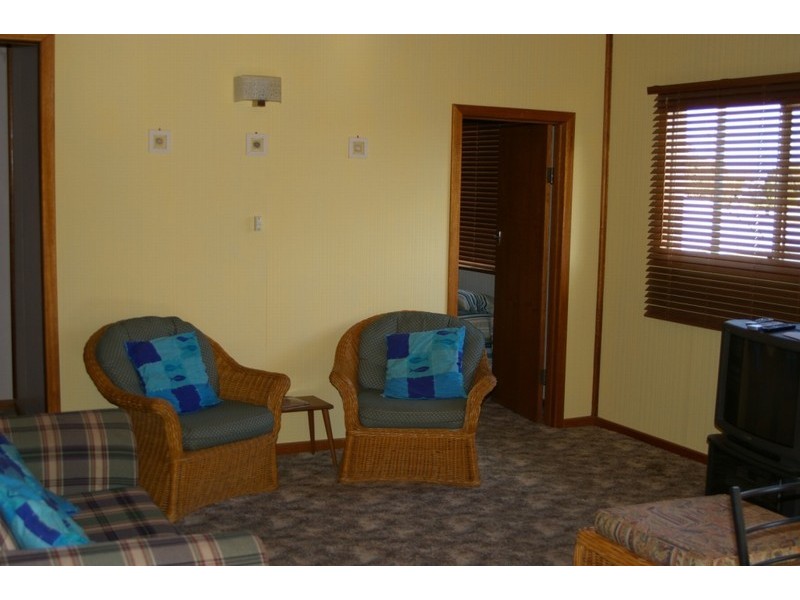 33 Randolph Street, Port Hughes SA 5558