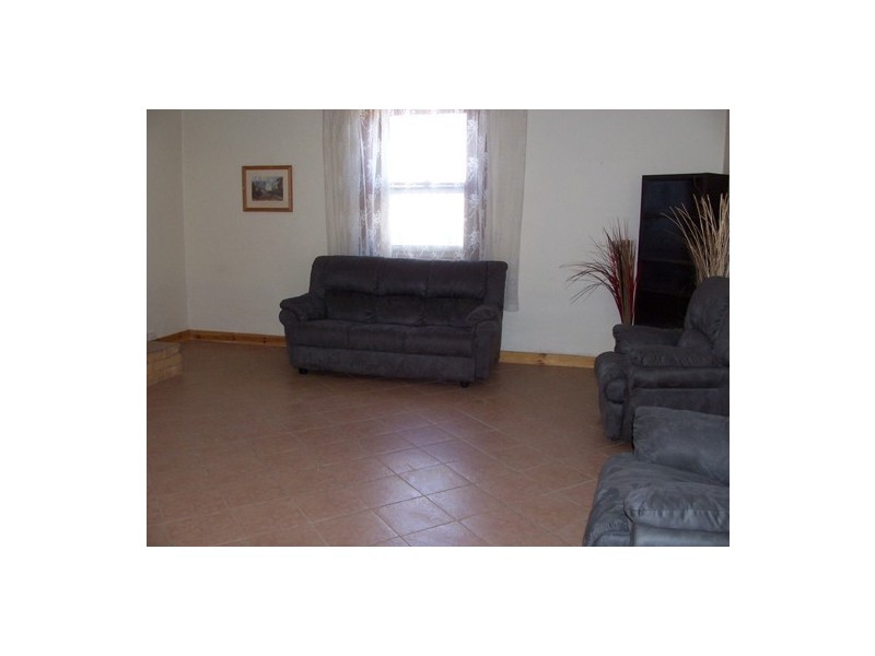 34 Drain Road, Kadina SA 5554