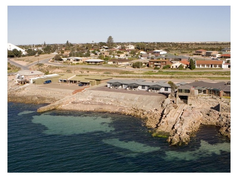 32 Chatfield Terrace, Wallaroo SA 5556