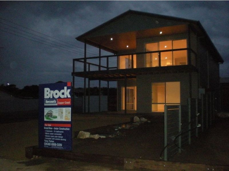 56 Esplanade, Point Turton SA 5575