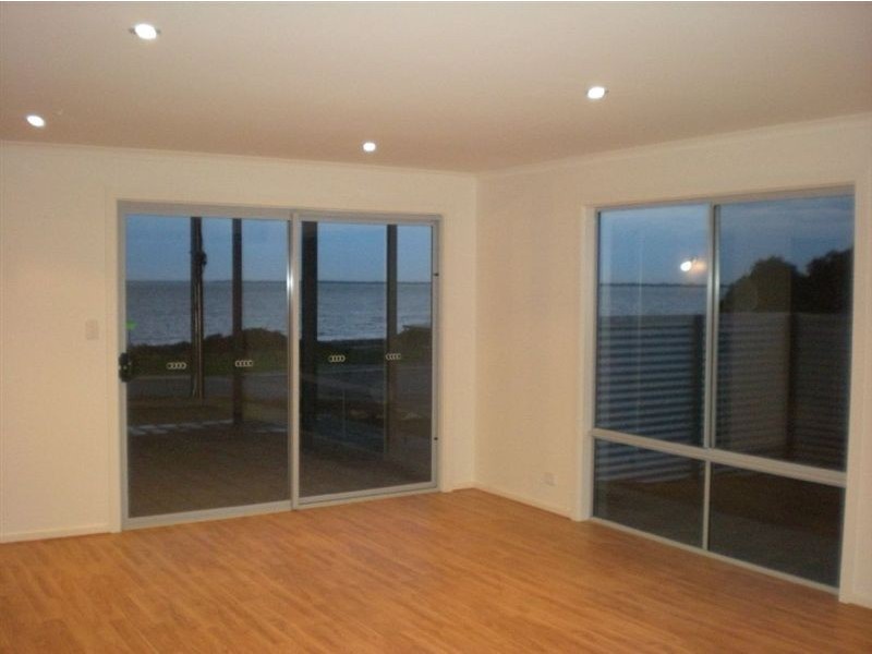 56 Esplanade, Point Turton SA 5575