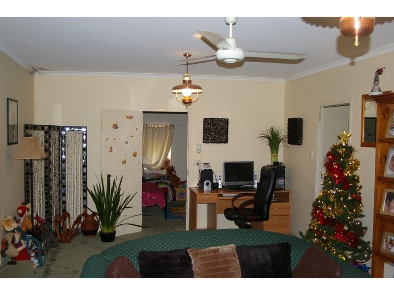 459 Harvey Street, Moonta Mines SA 5558