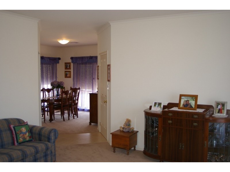 15 Lyndon Avenue, Moonta Bay SA 5558