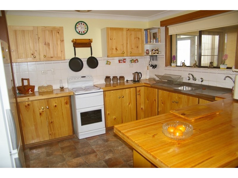 82 Narangga Tce, Moonta Bay SA 5558