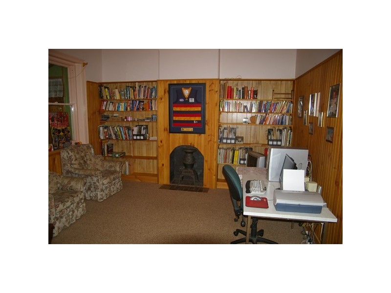 27 Milne Terrace, Moonta SA 5558